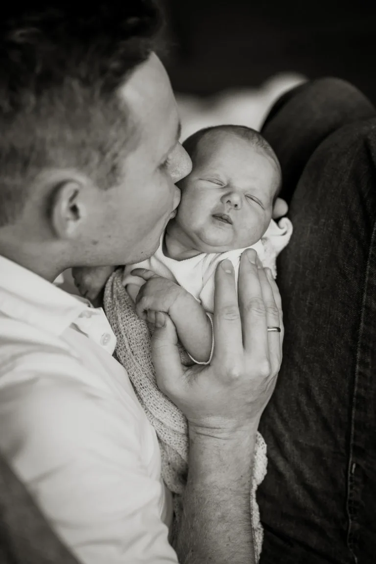 Newborn_Homestory_Niederösterreich_philipp_allmaier_fotografie_philippallmaier_fotografie_028_20241015_ergebnis